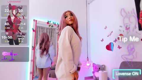 mia online show from 04.27.26