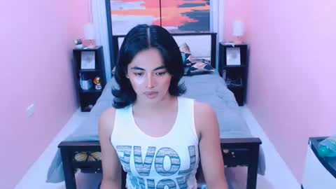 Snapshot of miamoreamara69 chatting on 07.17.26 miamoreamara69 online show from 07.17.26