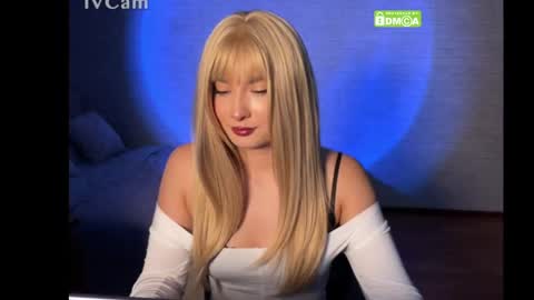 Snapshot of miamysterly chatting on 05.13.26 miamysterly online show from 05.13.26