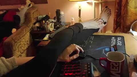 Snapshot of miaowhowl chatting on 02.13.26 Kristien online show from 02.13.26