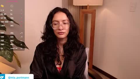 MIAPORTMANN online show from 05.10.26