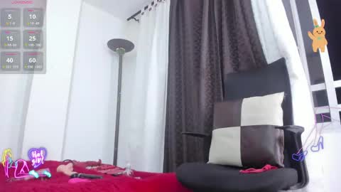 Mia Milf online show from 05.13.26