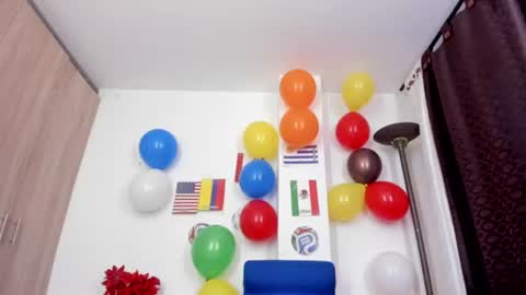 Mia Milf online show from 06.12.26