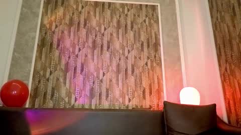 Mia online show from 02.19.26