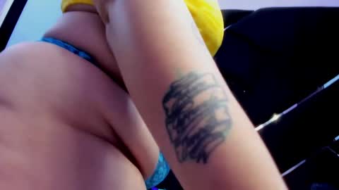 Snapshot of miarous69 chatting on 04.24.26 MiaRouse online show from 04.24.26