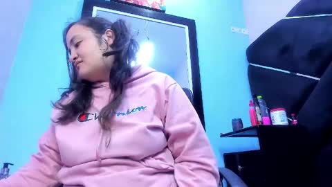 Snapshot of miarous69 chatting on 05.06.26 MiaRouse online show from 05.06.26