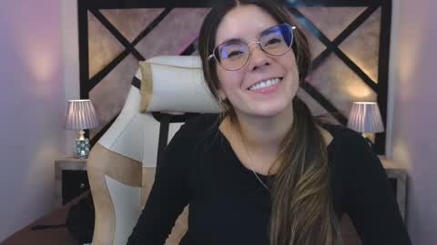 Mia online show from 05.13.26