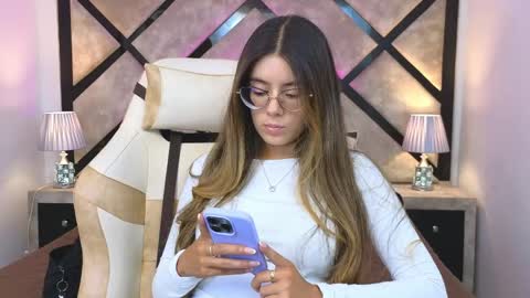 Mia online show from 05.15.26