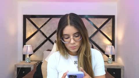 Mia online show from 06.02.26