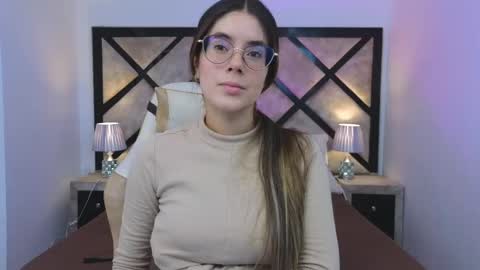 Mia online show from 06.03.26