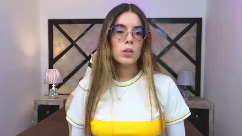 Mia online show from 06.17.26