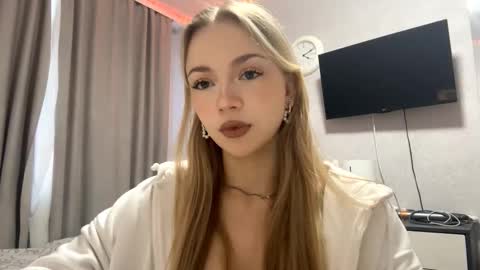 Snapshot of miasuszynski chatting on 02.04.26 Milana online show from 02.04.26