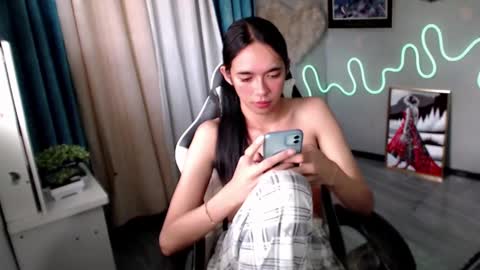 Mia online show from 01.28.25