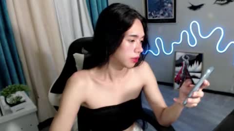 Mia online show from 01.28.25