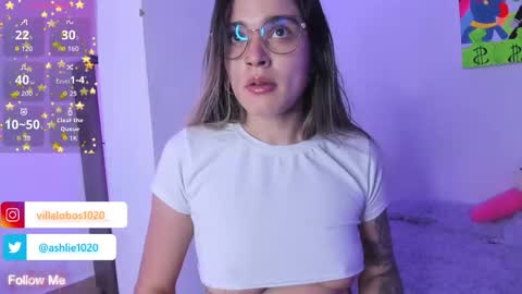 Mia Villalobos online show from 02.05.26