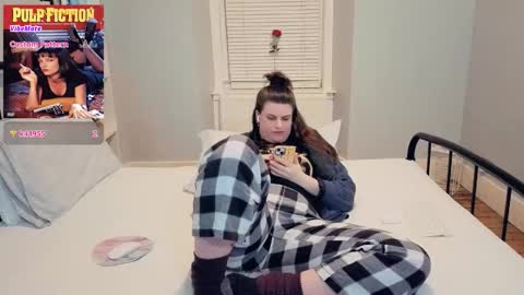 Mia  online show from 04.15.26