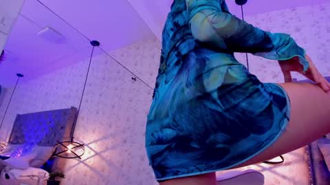 Snapshot of miawinx chatting on 12.19.24 Mia winx online show from 12.19.24