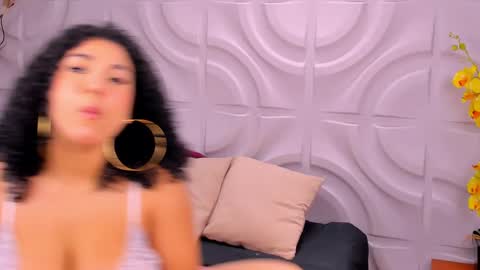 Mia online show from 01.06.25