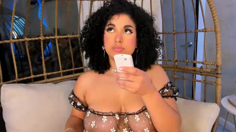 Mia online show from 02.21.25