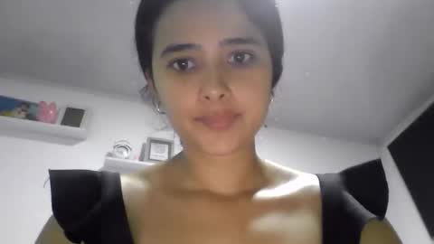 Snapshot of micaelamoreno18 chatting on 05.29.26 micaelamoreno18 online show from 05.29.26
