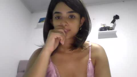 micaelamoreno18 online show from 07.23.26