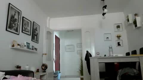 MILO MIAMI online show from 06.01.26