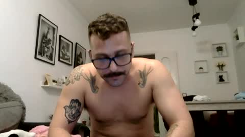 MILO MIAMI online show from 06.12.26