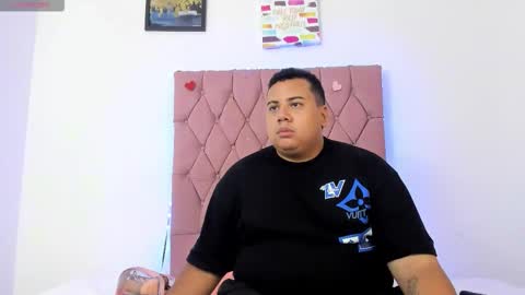 Snapshot of michael_and_sharon chatting on 10.25.25 Micky and Sharon online show from 10.25.25