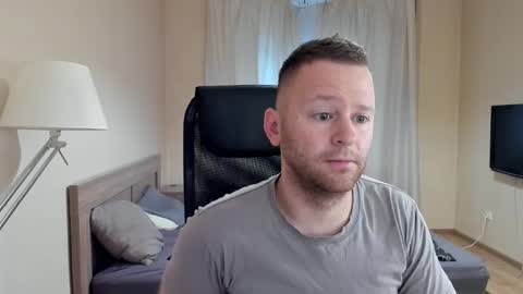 Snapshot of michael_birkin chatting on 09.27.25 Michael Birkin online show from 09.27.25