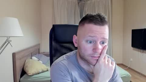 Snapshot of michael_birkin chatting on 10.11.25 Michael Birkin online show from 10.11.25