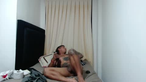 Snapshot of michael_daviss1 chatting on 06.09.26 Michael Daviss online show from 06.09.26