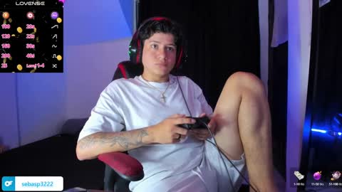 Snapshot of michael_kendall0 chatting on 12.28.24 michael independent model  online show from 12.28.24