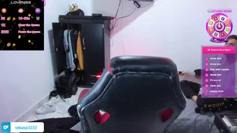 Snapshot of michael_kendall0 chatting on 02.15.25 michael independent model  online show from 02.15.25