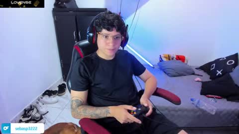 Snapshot of michael_kendall0 chatting on 03.04.25 michael independent model  online show from 03.04.25