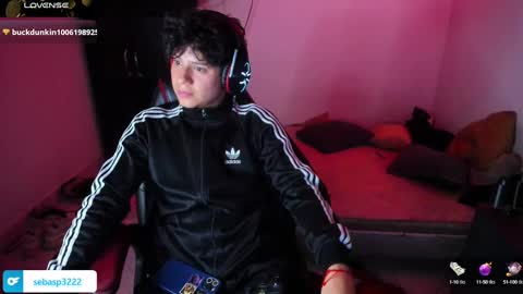 Snapshot of michael_kendall0 chatting on 03.08.25 michael independent model  online show from 03.08.25