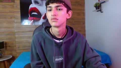 Snapshot of michaelkoiv chatting on 11.27.25 michaelkoiv online show from 11.27.25