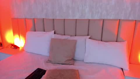 Michael Walkerr online show from 12.31.24