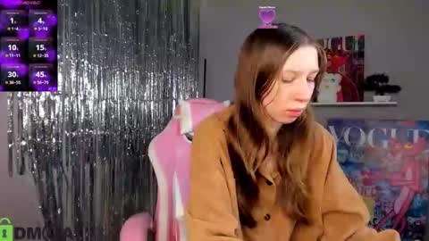 michele_mack online show from 01.10.25