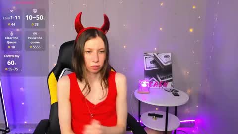 michele_mack online show from 02.05.25