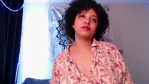 Snapshot of michell_bling chatting on 12.15.24 Michi online show from 12.15.24