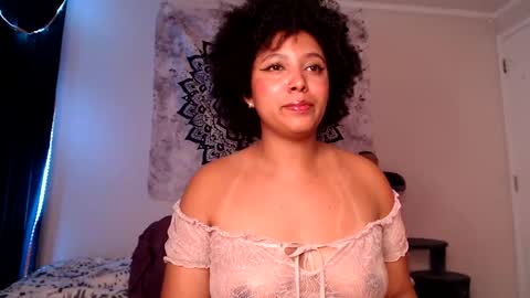 Snapshot of michell_bling chatting on 01.13.25 Michi online show from 01.13.25