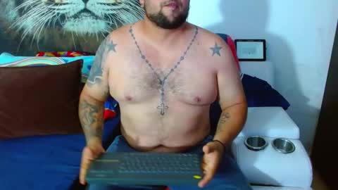 Snapshot of michell_myers chatting on 11.10.25 michell_myers online show from 11.10.25