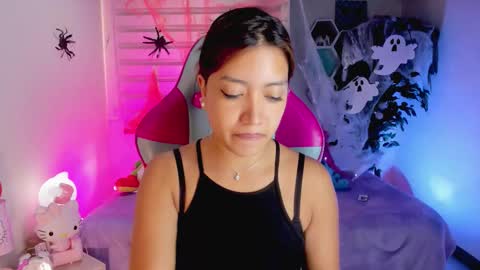 Snapshot of michelle_chang chatting on 10.20.25 michelle chang online show from 10.20.25
