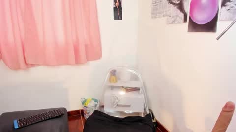 Snapshot of michelle_se chatting on 03.06.25 Michelle online show from 03.06.25