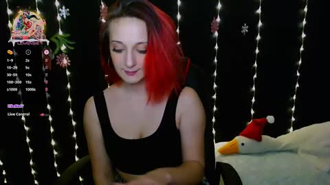 Snapshot of michelleevie chatting on 12.27.24 Agatha online show from 12.27.24