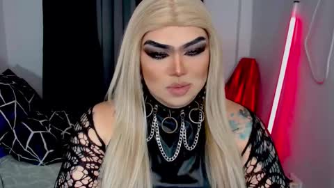 Michelle online show from 12.02.25