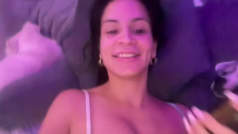 Snapshot of micielo87 chatting on 02.07.25 Skye online show from 02.07.25