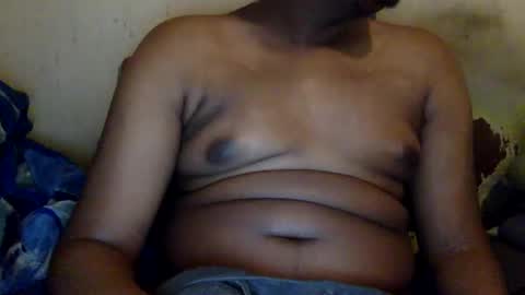 Snapshot of mickkzzx chatting on 12.16.24 mickkzzx online show from 12.16.24