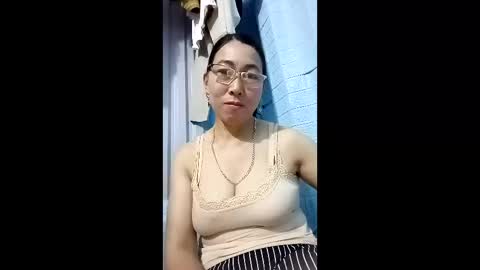 Snapshot of mickye00 chatting on 04.20.26 Miky online show from 04.20.26