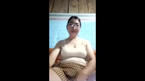 Snapshot of mickye00 chatting on 04.24.26 Miky online show from 04.24.26
